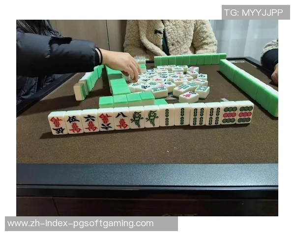 梦见玩麻将胡了-夜梦麻将，胡牌之喜-梦见玩麻将胡了